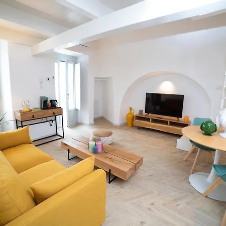 Vecchia Private & Apartmán Mottola