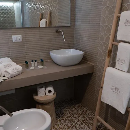 Vecchia Private & Mottola