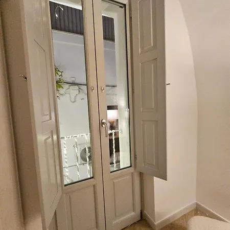 Vecchia & Hotel